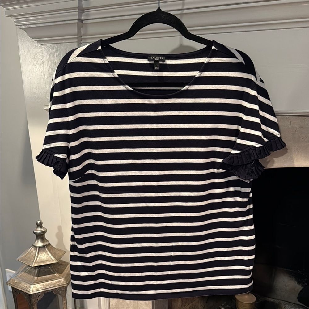Talbots Dark Navy and White Boxy Short Sleeve Tee with ruffled sleeves size Lp